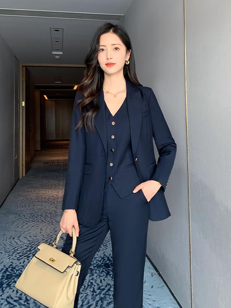 Эксклюзив бренда: Женский профессиональный высококачественный шерстяной костюм-тройка с жилетом и брюками микро-клеш для осени и весны