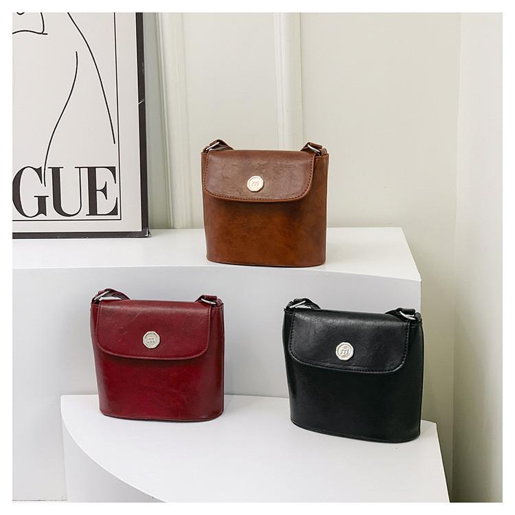 Stylish New Texture Handheld Shoulder Bag 2024 French Bag Women's Trendy Bucket Crossbody Bag
