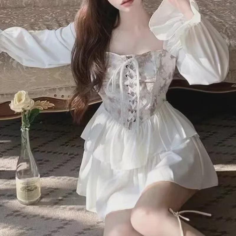 Маленькое черное платье в ретро-корейском стиле с пышным дизайном, омолаживающим кожу, для ранней весны и осени