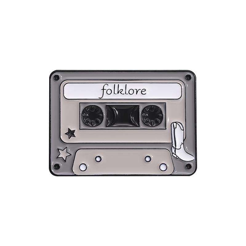 Металлический значок кассетного радио: Модная музыкальная серия аксессуаров для одежды на любой вкус