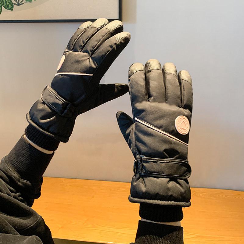 Cycling gloves women's warm thickened velvet can Northeast electric vehicle cold winter ski gloves