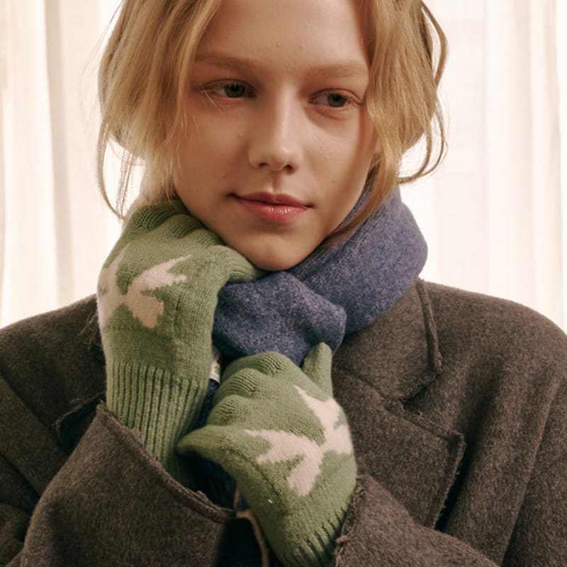 ALLINCOMPLETE Ribbon Wool Gloves (10 Colors)