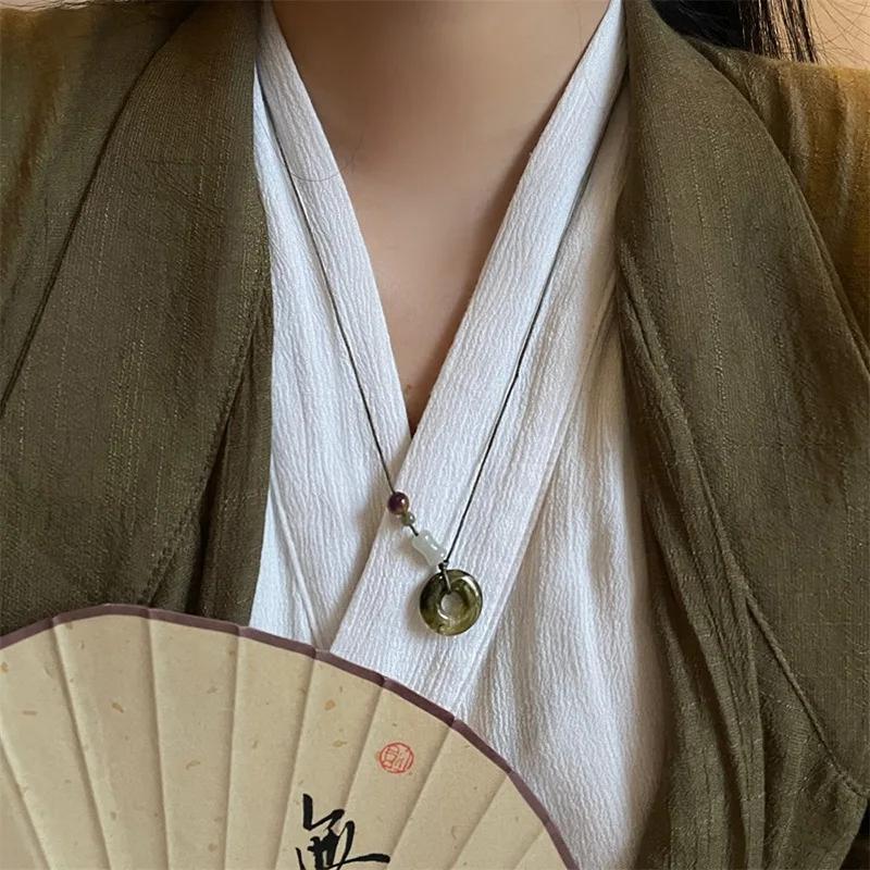 New Chinese Style Beaded Butterfly Necklace with a New High-end Design Niche Sweater Chain, Women's Summer Collarbone Chain