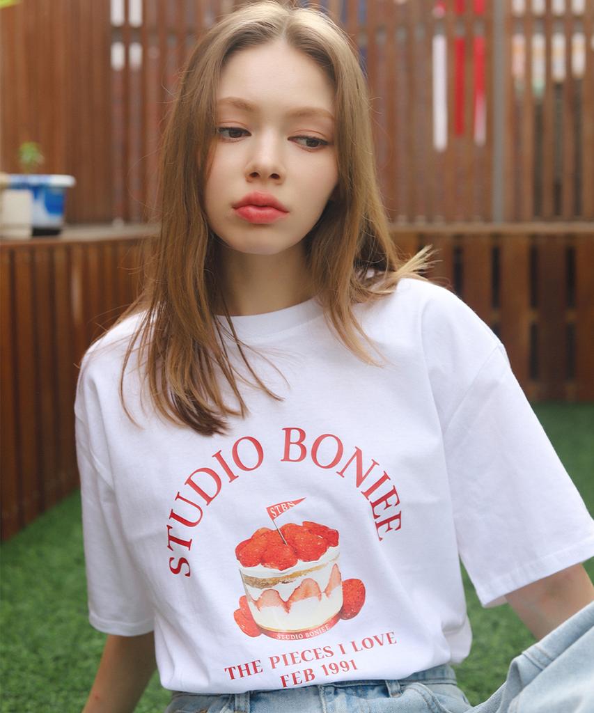 BONIEE Strawberry Cake Graphic Loose T-Shirt White