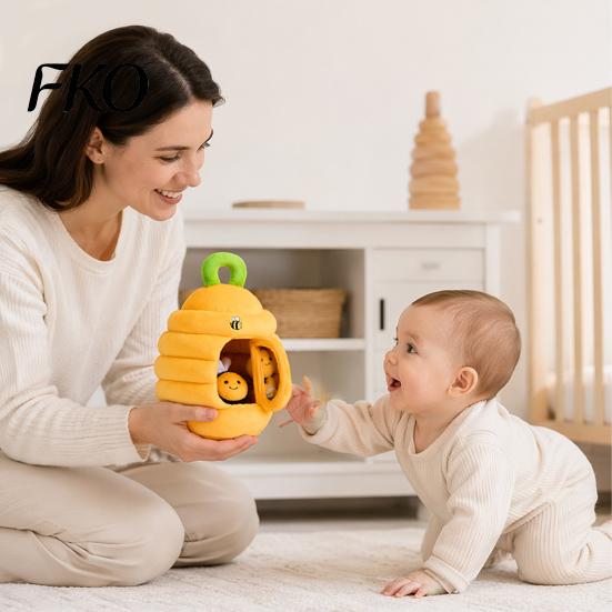 Interactive Baby Toy Beehive Hide And Seek Plush Toy, Pull Out Bee Sensory Activity Infant Grasping Pulling Fine Motor Skill for 0-3 Years, Soft