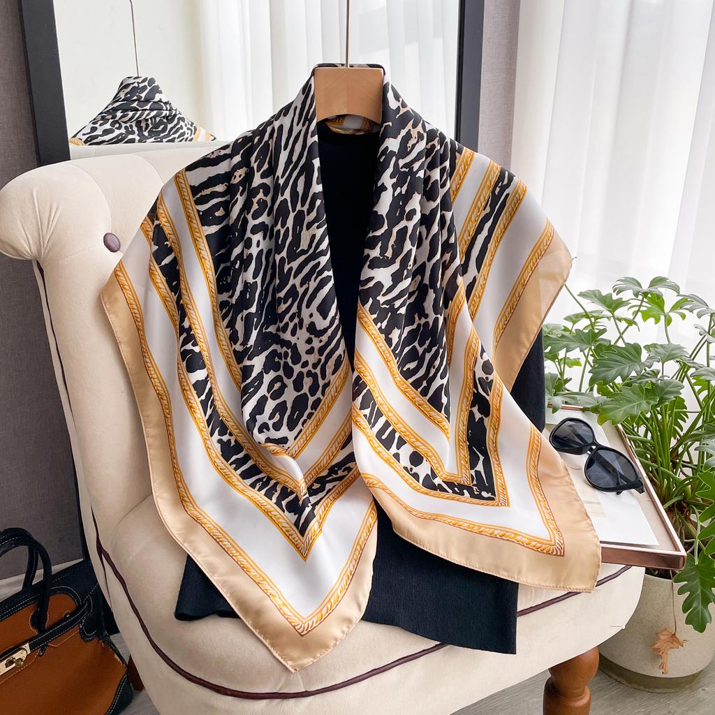 New Spring and Summer Design Luxury 90cm Women Scarf Sunscreen Foulard Shawl Hijab Female Hair Hijab Wraps Neckerchief Bandanda