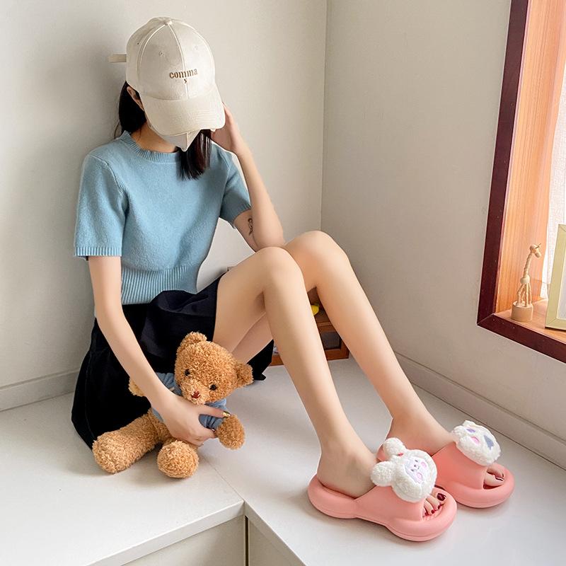 Тапочки из мультфильма «кролик наступает на дерьмо» женская летняя одежда с нескользящей мягкой подошвой для студентов, для дома, дома, спальни, сандалии