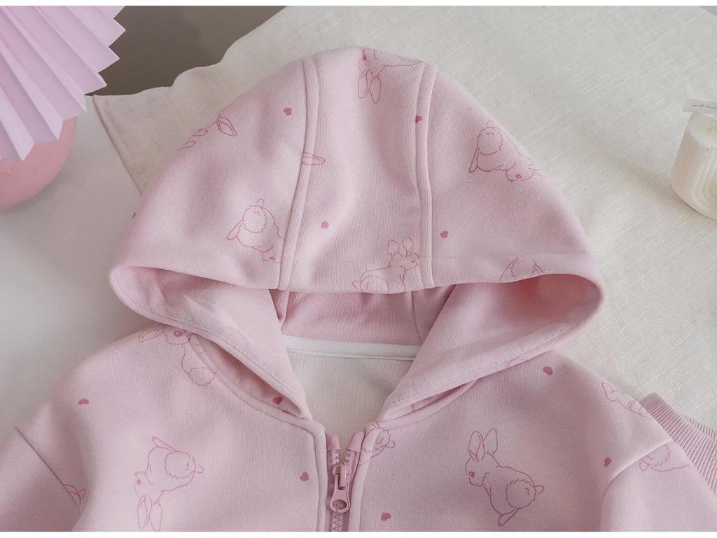 Комплект из свитера и спортивных штанов с принтом розового кролика для девочек — повседневный осенний наряд