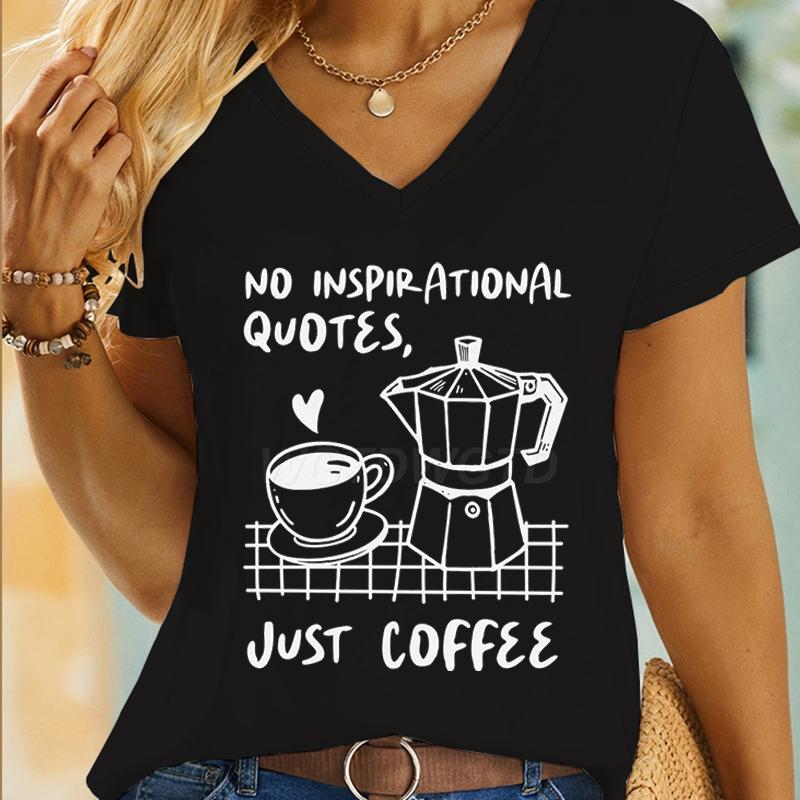 Женская футболка с принтом 'Just Coffee' Клуб Кофе Модная футболка с коротким рукавом Топы Летняя футболка с V-образным вырезом и графическим принтом Топ для любителя кофе Повседневный топ