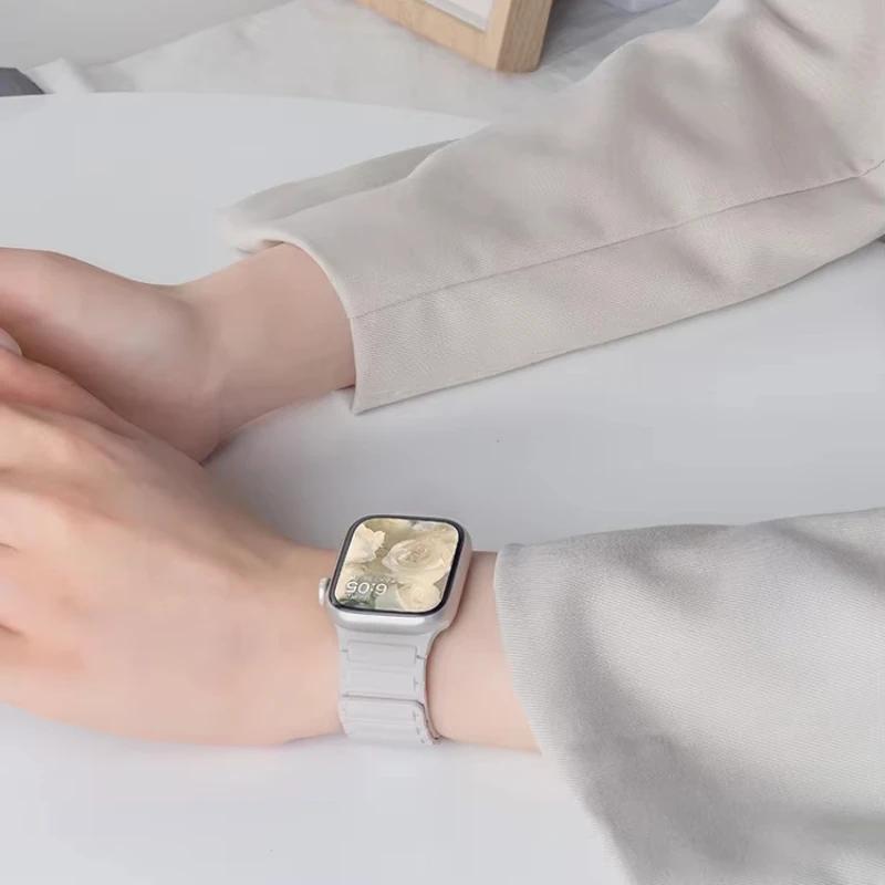Силиконовый ремешок для Apple Watch 46 мм 42 мм 49 мм 45 мм 41 мм 44 мм 40 мм Магнитный ремешок для IWatch Ultra 2 Series 10 9 8 7 6 SE 5 4 3