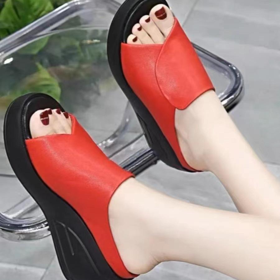 2025 Foreign Trade Summer Models Heightening Women's Sandals Korean Version Fashion Mother Soft-soled Shoes Cool Slippers Muffin Sandals Tide