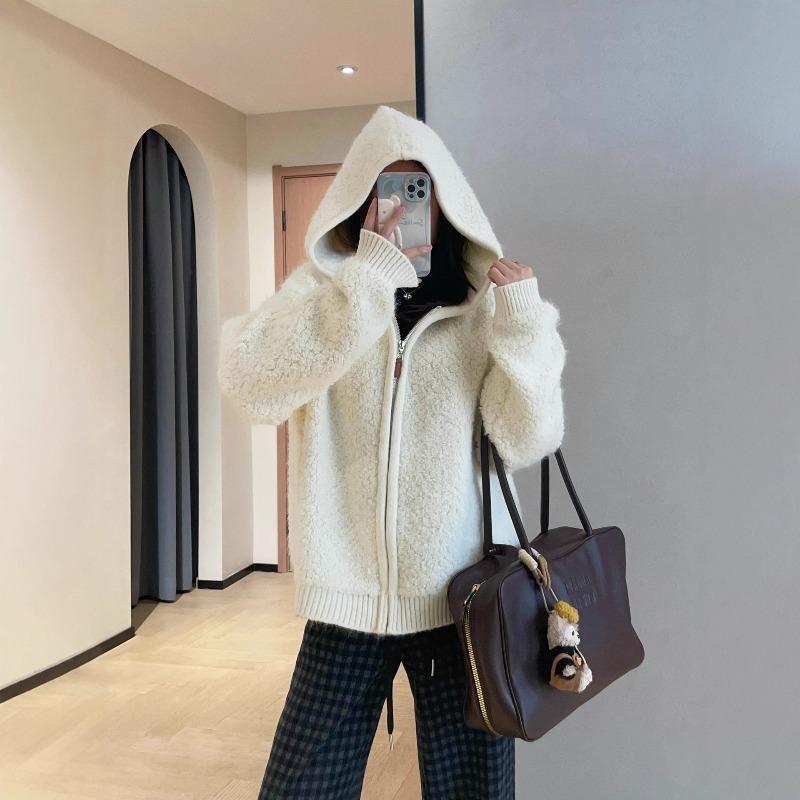 Warm atmosphere, loose and thin hooded hairy zipper jacket for women, new in autumn and winter