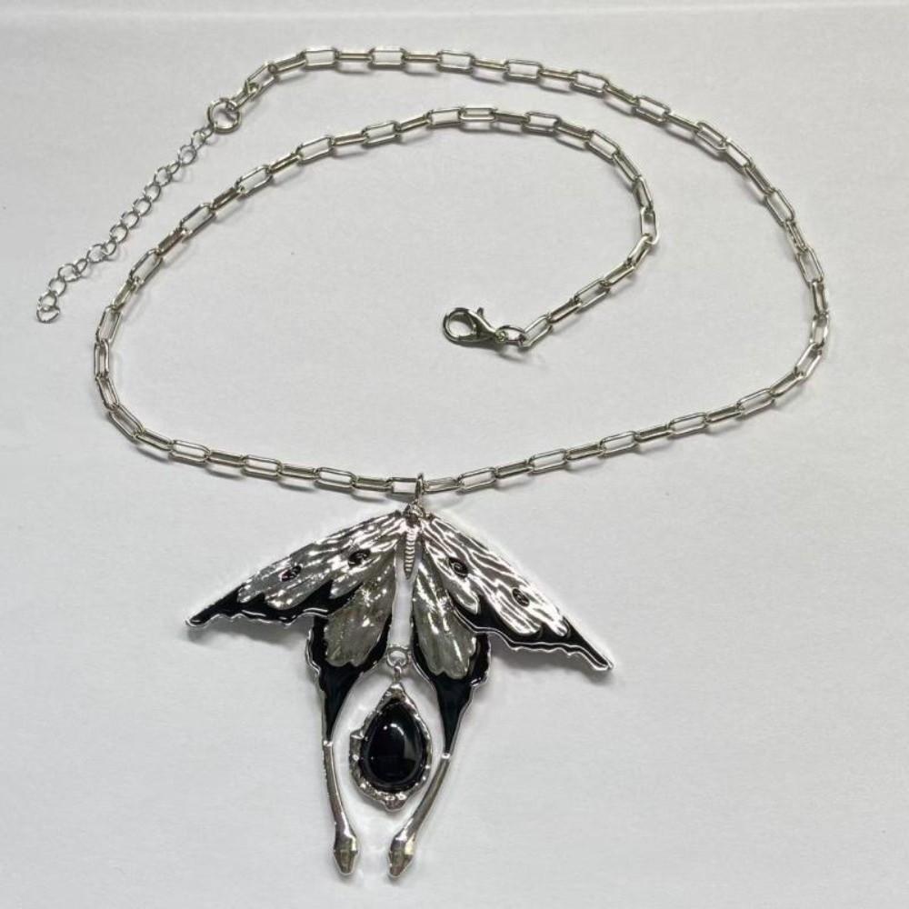 Winged Moth Moth Pendant Necklace Gothic Clavicle Chain New Choker Necklaces Women
