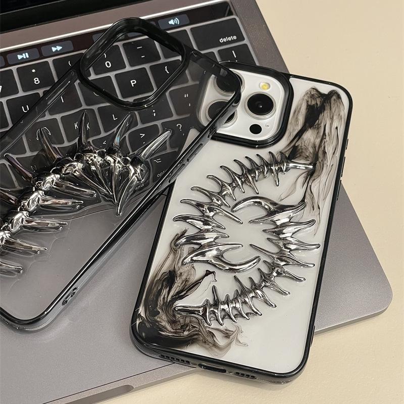 Металлический чехол для телефона с градиентом "Рыбья кость" для iPhone 15 Pro/17 Pro Max
