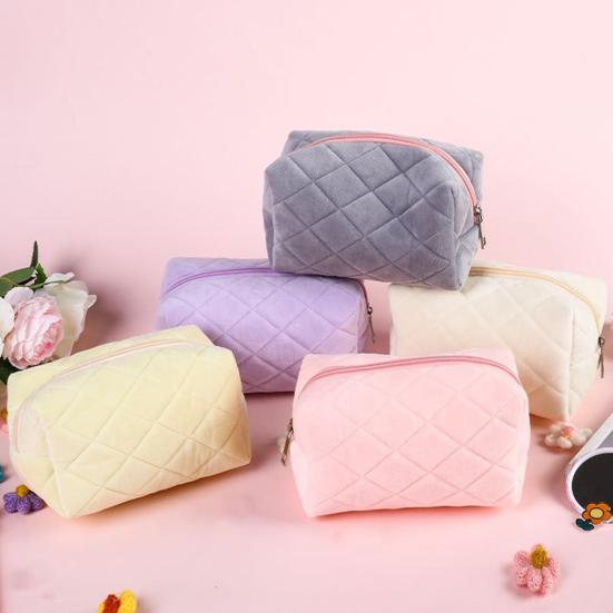 Плюшевая косметичка, милая большая вместительная женская сумка, легко носить с собой, портативная, просторная с металлической молнией, косметический органайзер