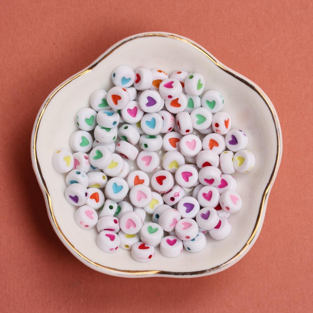 50Pcs Acrylic Keychain Loose Beads Jewelry Making Necklace 6.5mm Flat Round Bracelet DIY Materials Earrings Fashion Spacer Accessories Heart Pattern