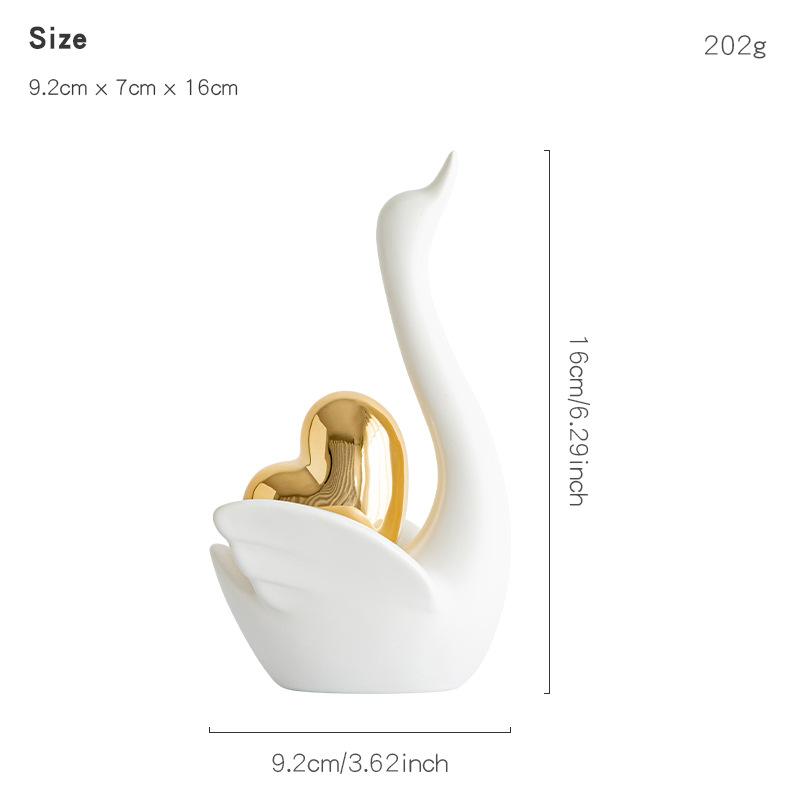 Любящая пара лебедей Орнамент Керамические поделки Золотая скульптура любви Белая керамическая фигурка лебедя ТВ-тумба Аксессуары для домашнего декора