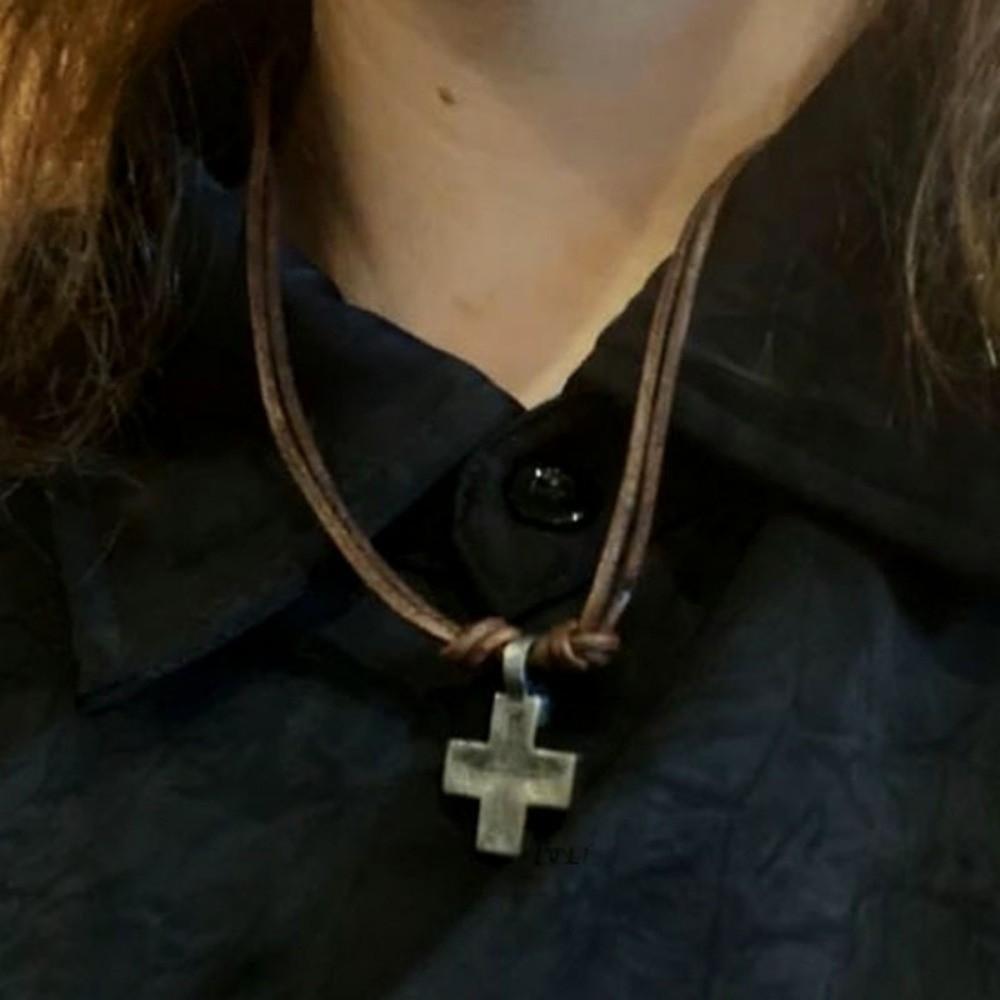 Handmade Craft Rope Leather Necklace Simple Braided Cross Necklace Cross Pendant Necklace  Gifts