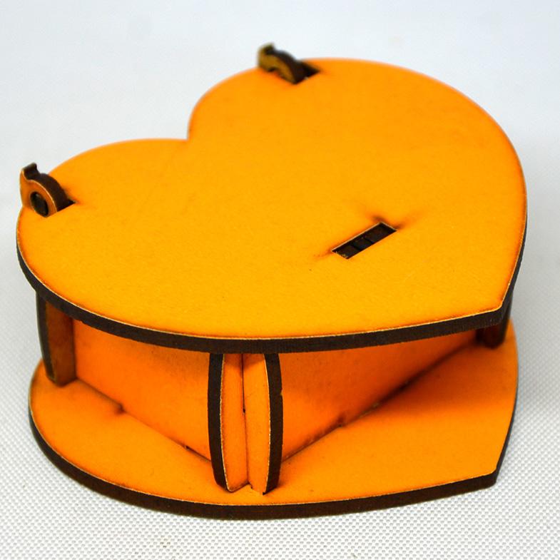 Подарочная коробка