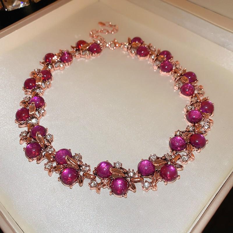 Vintage Rhinestone Flower Heart Necklace - Elegant Retro Clavicle Chain, Light Luxury Style