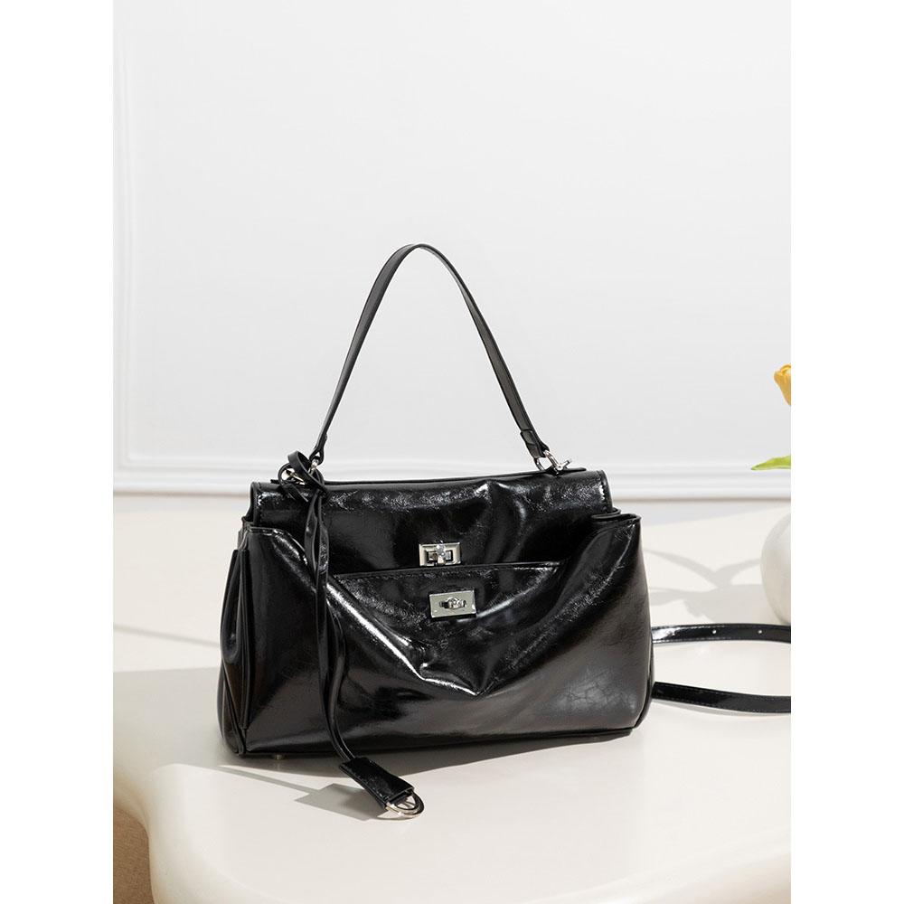 Tote Bags for Women Handbag Purse In Vintage Moto Biker Lock Decoration Commuting Shoulder Crossbody