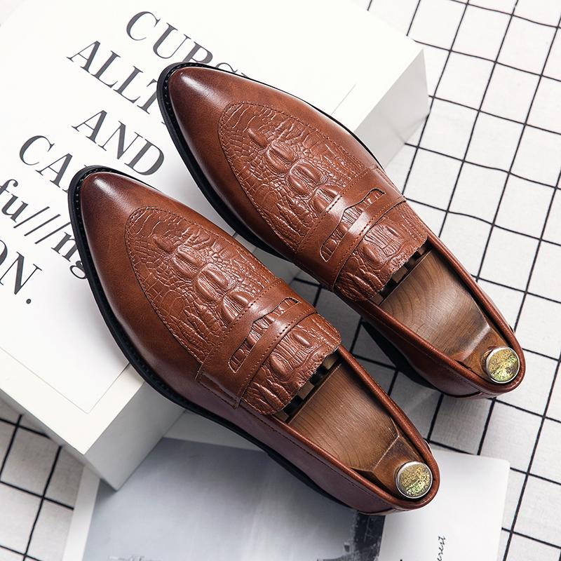 Мужские туфли-броги из натуральной кожи с острым носком и тисненым узором под крокодила, молодежные, черного/коричневого цвета, размер 38-46