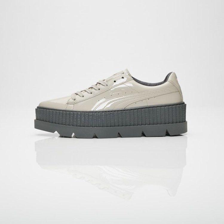 Женские кроссовки Puma Pointy Creeper Rihanna Fenty Лакированные Голубиный (Женский) Голубь/Голубь