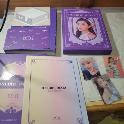 [Б/У] CD IZ*ONE ONEIRIC Diary с карточкой для обмена