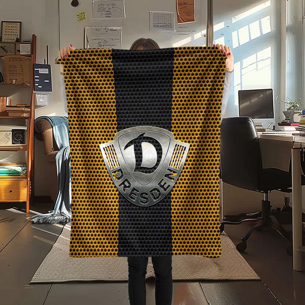 1PC Dynamo Dresden Patterned Flannel Blanket Suitable For All Seasons for Home Decor Warmth and Comfort Gifts Holiday Present