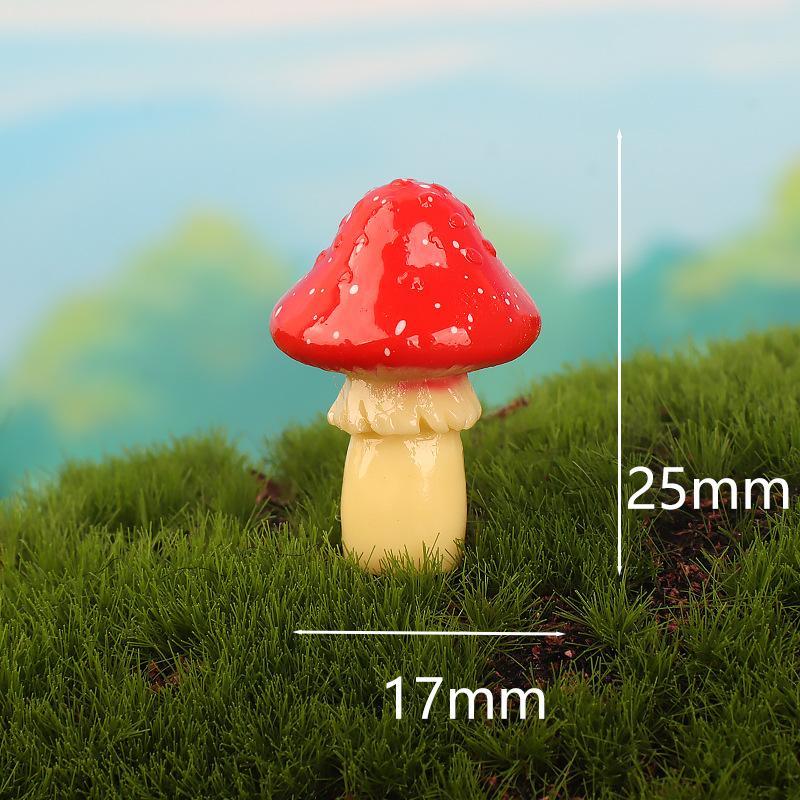 Mini Resin Mushroom Ornament High Simulation Tiny Decor for Dollhouse Aquarium Fairy Garden Fish Tank Landscaping Decor