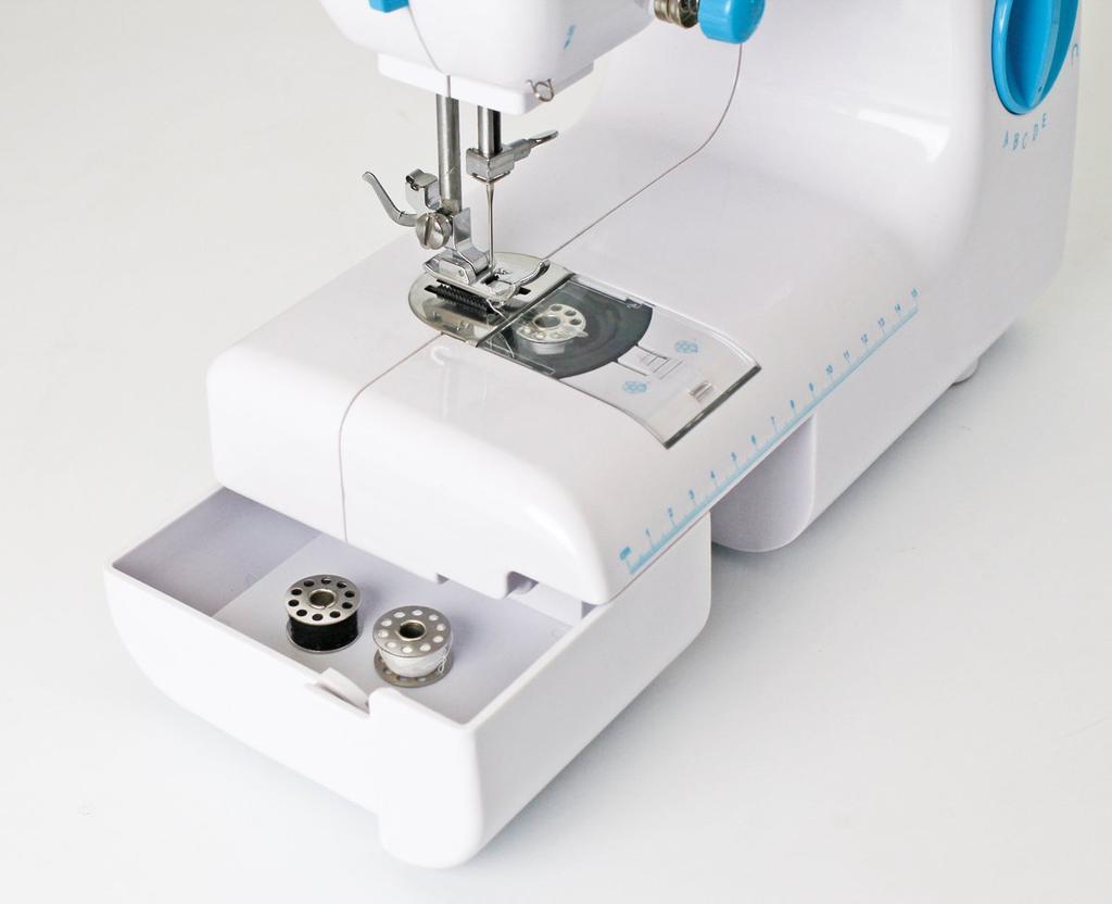 Kumazaki Aim Bearmax Portable Sewing Machine with Foot Controller UFR-727
