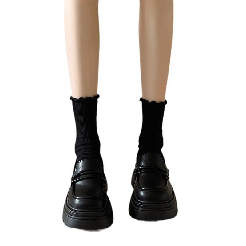 Туфли женские кожаные на толстом каблуке в британском стиле на платформе, новинка 2024 года, весенне-осенняя женская обувь с одной педалью, одинарные туфли, черные мокасины