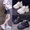 Поп-обувь женская черная жареная уличная обувь весна и осень показать ноги маленькие туфли толстые высокие кроссовки маленькие белые туфли