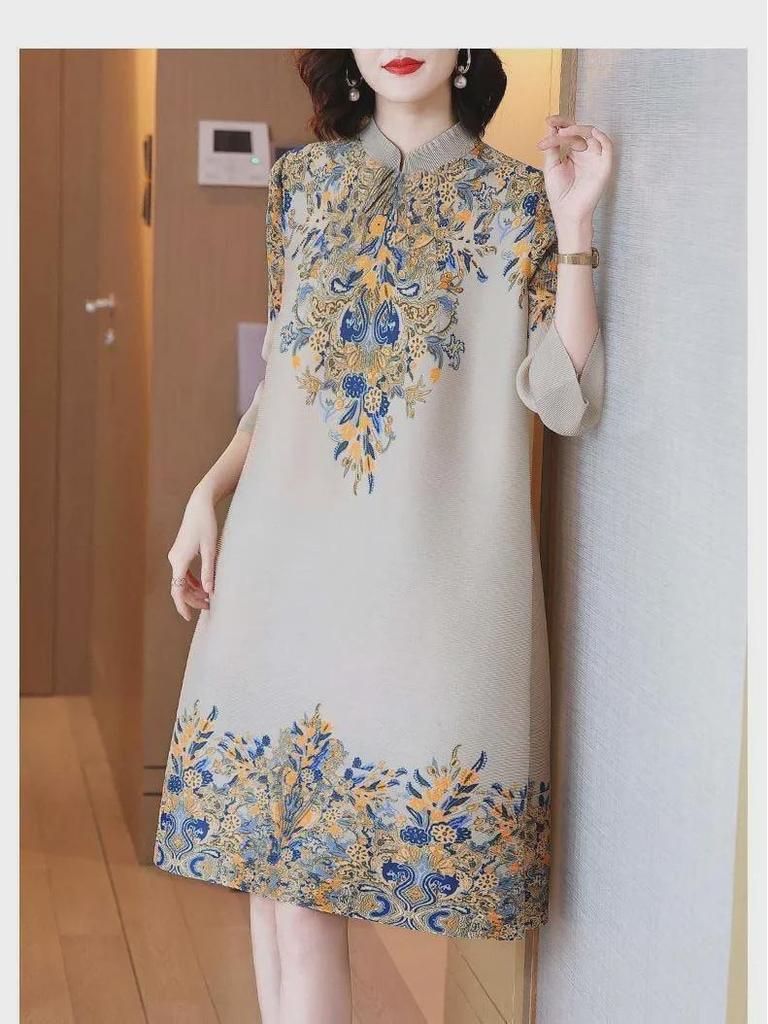 Women's Summer Loose Waist Dress: Ethnic Style Pullover, A-Line, Short Sleeve, Mid-Length, Round Neck, Perfect for Middle-Aged Mothers