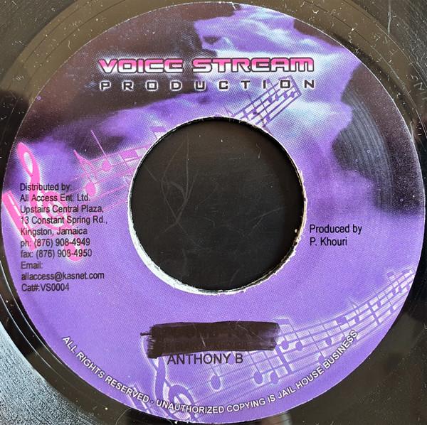 7-дюймовая пластинка ANTHONY B / ISHA BLENDER - Burning Fire / Lollipop НЕТ Voice Stream Pr 2005 Ямайка Регги, Ска и Даб Б/У