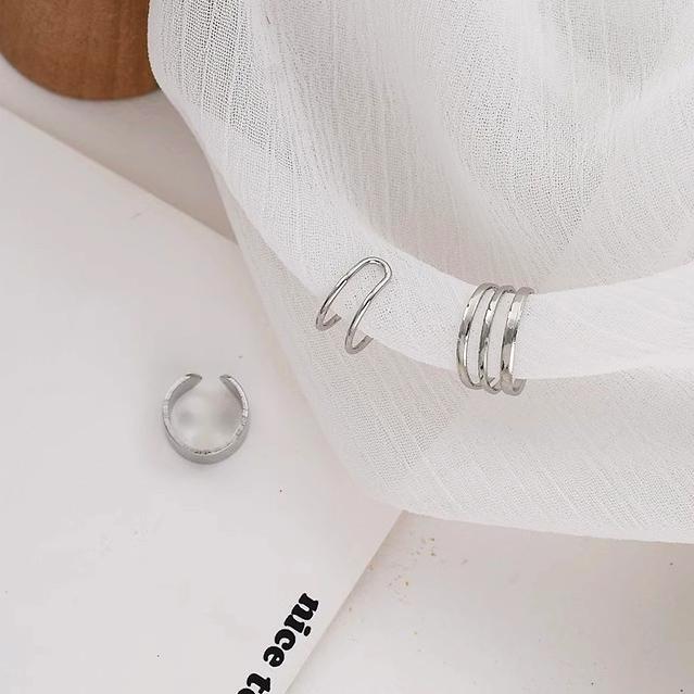 Fashion Simple Design Gold Color Clip Earrings for Women Non-Piercing Puck Rock Fake Cartilage Ear Cuff 2023 Trendy