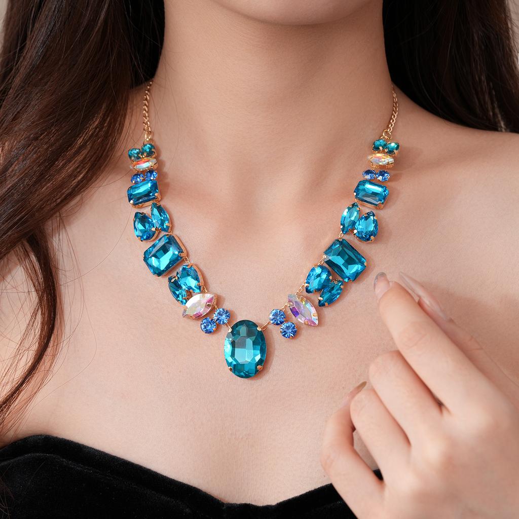 Необычный геометрический набор ожерелий с бриллиантами, легкая роскошь, высококлассные, модные и универсальные аксессуары