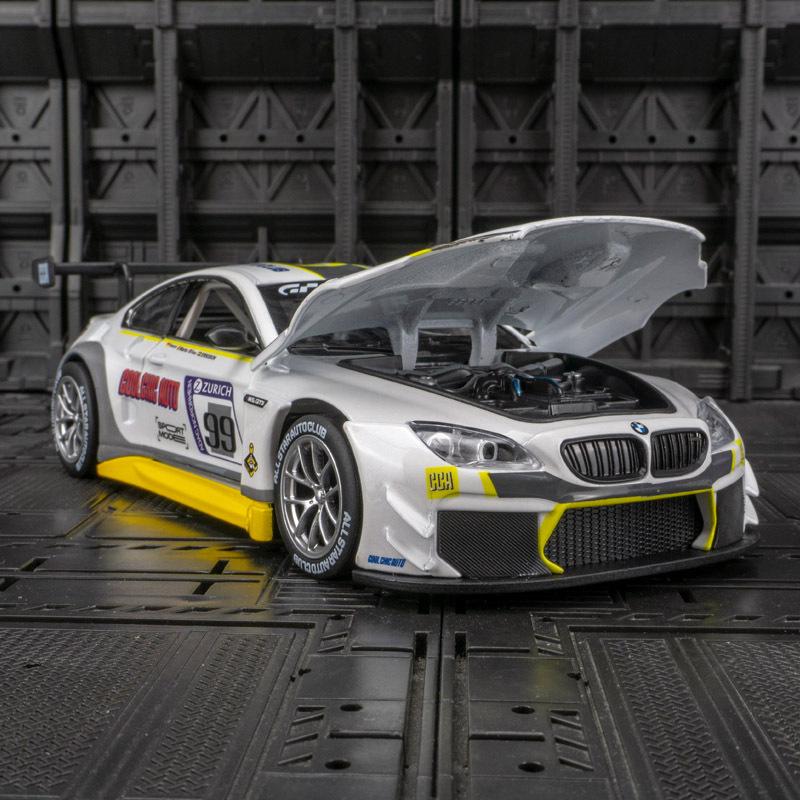 1:24 BMW M6 GT3 Alloy Sports Car Model Diecasts Metal Toy Racing Car Model Sound and Light Collection Childrens Gifts X40