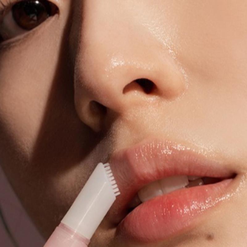 Marcique Lip Exfoliation Увлажняющий уход Сыворотка для губ с кисточкой 4 мл