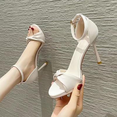 Женские туфли на высоком каблуке лето 2025 новая модель одно слово с изюминкой черные шпильки сексуальные и красивые универсальные босоножки с открытым носком