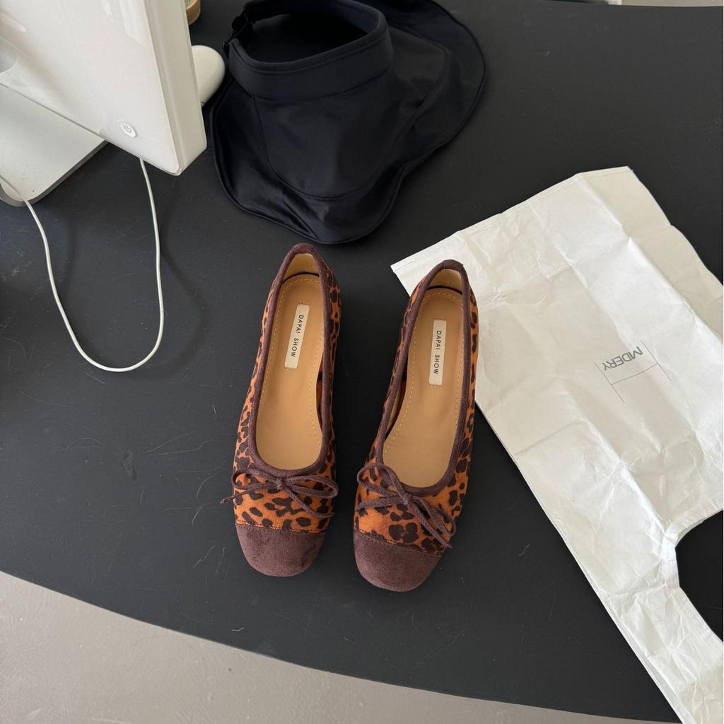 2025 New Autumn and Winter Sloping Heel Shallow Mouth Versatile Satin Bow Women's Single Shoes Doudou Pregnant Women's Single Shoes