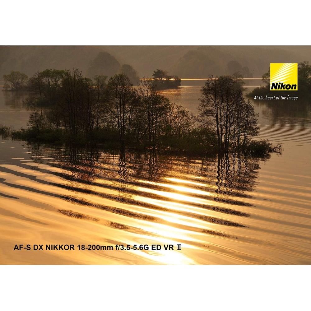 Зум-объектив Nikon с большим увеличением AF-S DX NIKKOR 18-200mm f3.5-5.6G ED VR II только для формата Nikon DX