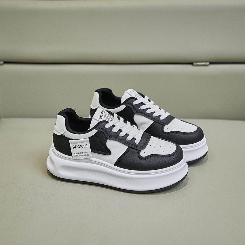 Женские кроссовки на платформе, модные прогулочные туфли на шнуровке, теннисная обувь, повседневные удобные модельные кроссовки из искусственной кожи, легкая спортивная обувь на плоской подошве для женщин