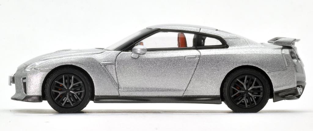Tomica Limited Vintage Neo Scale Nissan 2017 Model Finished Product 1/64 LV-N148b GT-R (Silver) -