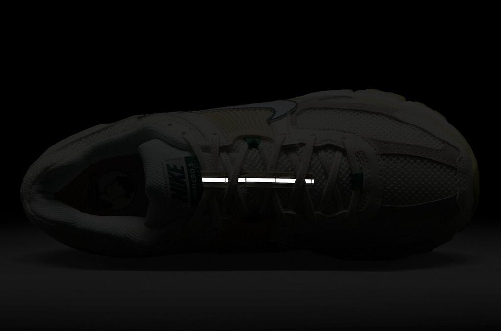 FN8361-100 Nike Zoom Vomero 5 Sail и Soft Yellow (Мужской)