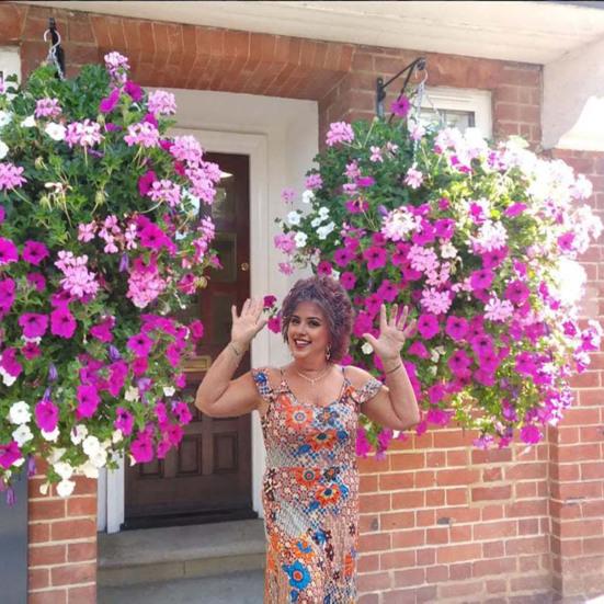 Artificial Morning Glory Flower Realistic Home Office Table Centerpiece Wedding Dropping Faux Petunia Flower Hanging Fake Floral Arrangement