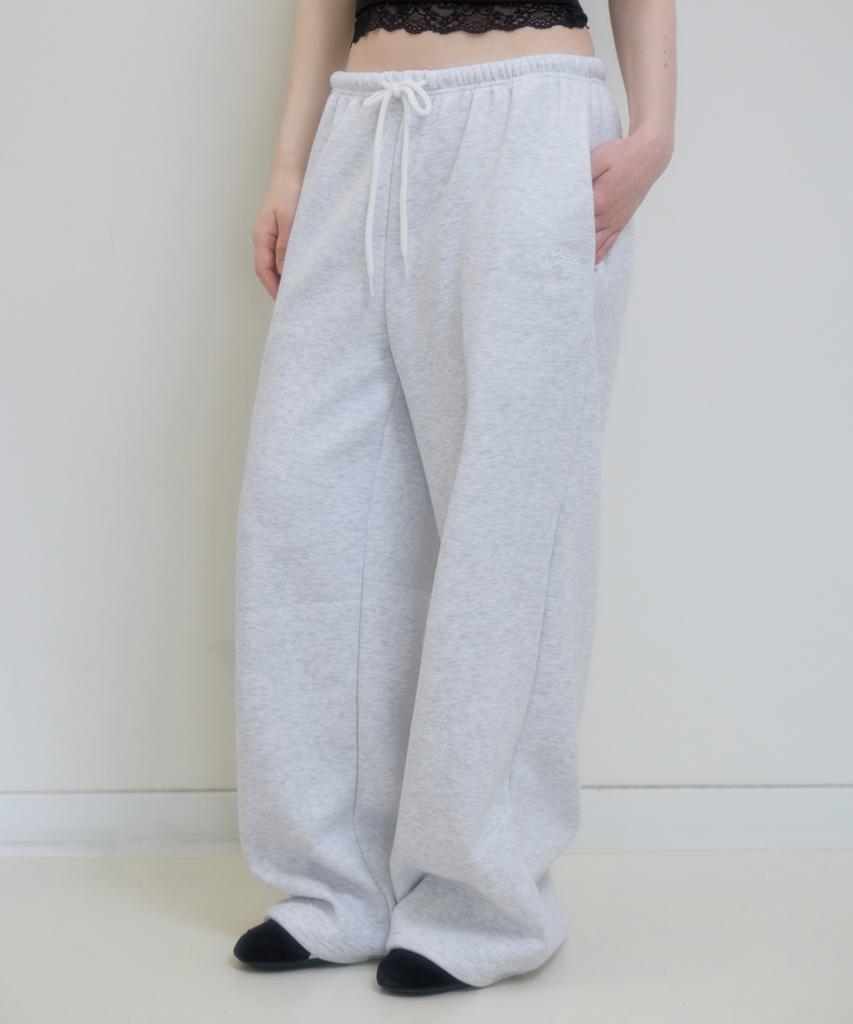 ROSEFRANTZ Rose Embroidery Wide Sweatpants [White Melange]