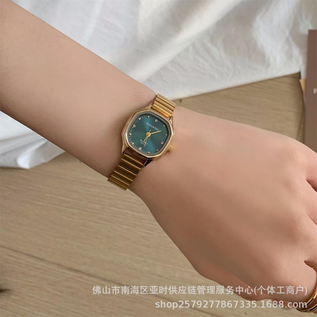 South East Asia Square Dial Simple Scale Watch Popular Fashion Watch Price