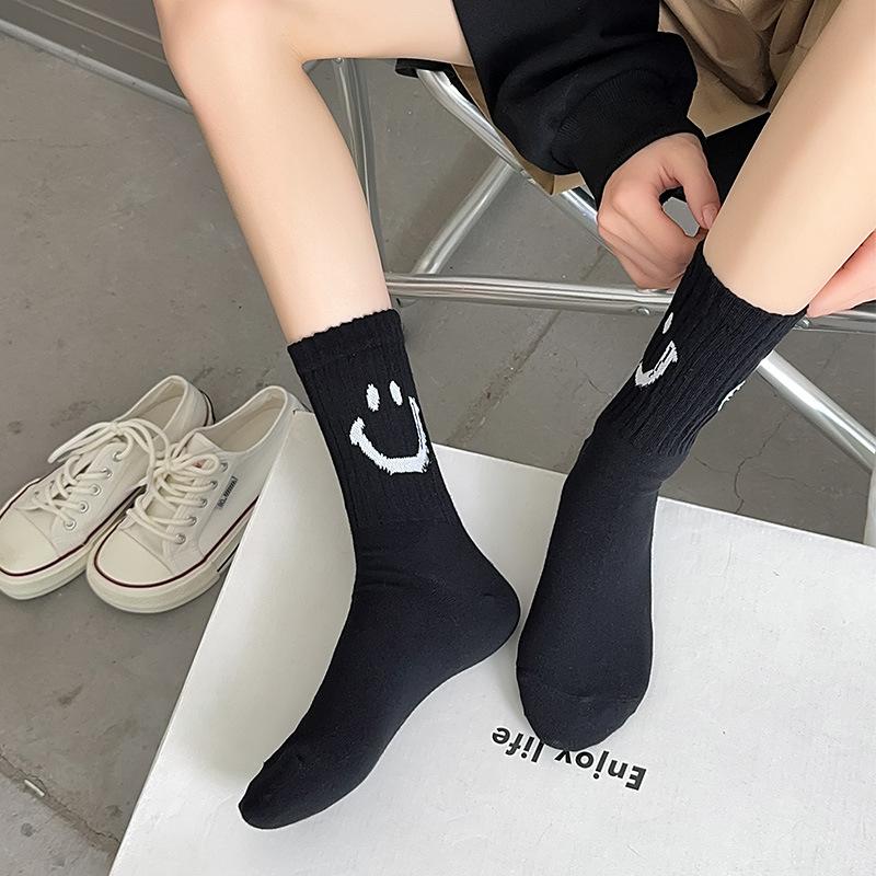 Милые носки женские модные повседневные уличные хлопковые носки средней длины для студентов в стиле колледжа, черно-белые серые носки