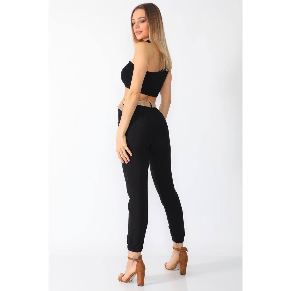 Брюки-морковки с высокой талией и поясом, передние карманы